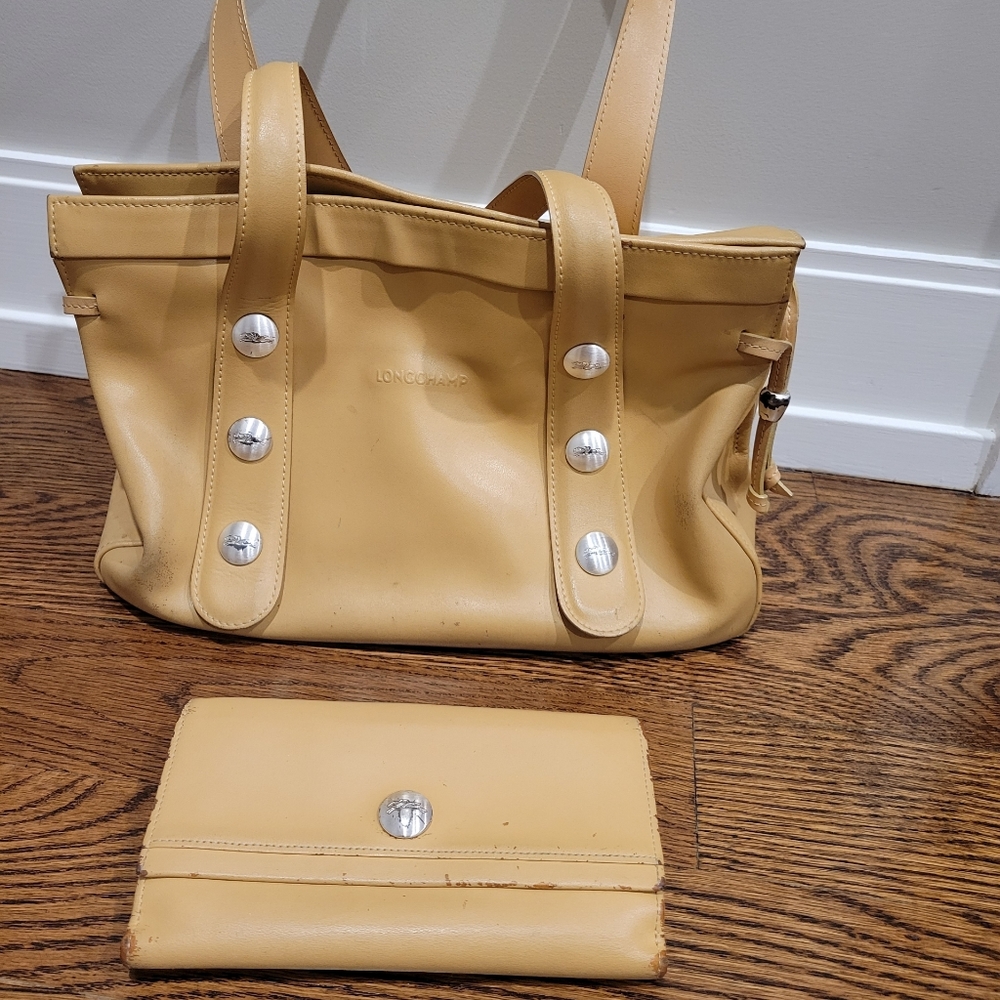 Longchamp Tan Leather Bag with Matching Wallet
